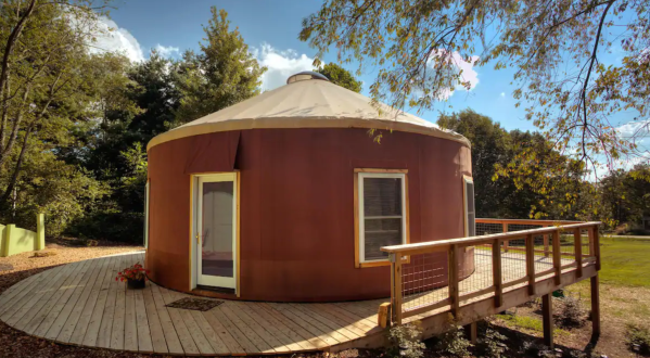 This Colorful Mountain Yurt In Virginia Features Its Very Own Stargazing Window And It’s Downright Magical