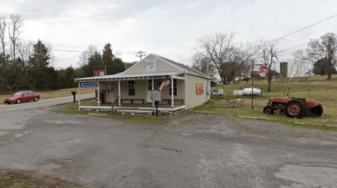 The True Southern Food At The Fried Tater Cafe In Tennessee Is Well Worth The Trip Off The Beaten Path
