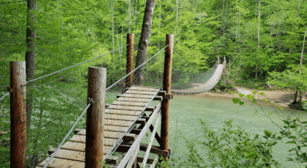 Spend The Day Exploring These Three Swinging Bridges In Kentucky