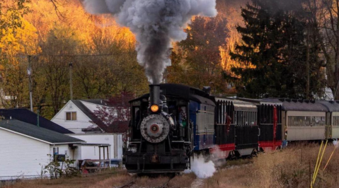 Take A Scenic Fall Foliage Train Ride Through Ohio's Hocking Valley For Just $18