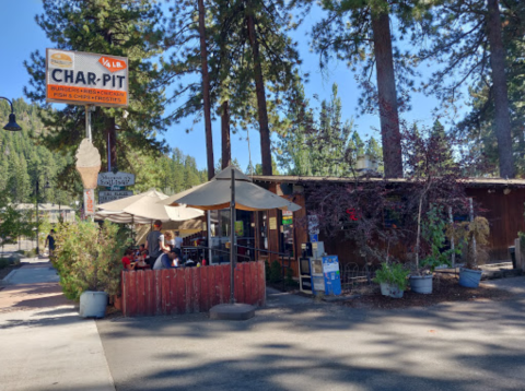 Fill Up At The Iconic Burger Cafe That's Been In Lake Tahoe In Northern California Since The '60s