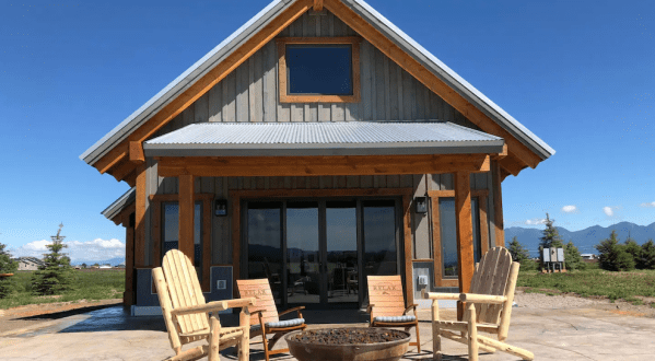 This Converted Barn Is Now A Luxury Lakeside Rental In Montana, And You’ll Love It