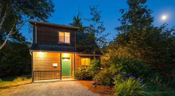Enjoy Your Own Private Pond When You Spend The Night In This Quaint Oregon Cottage