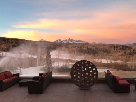 You'll Love A Trip To This Colorado Hotel Above The Clouds