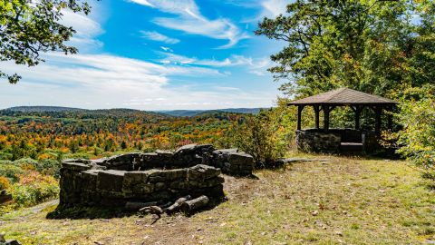 Dennis Hill Gazebo Loop Is An Easy Hike In Connecticut That Will Lead You Someplace Unforgettable