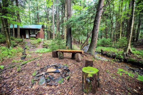 An Overnight Stay At This Secluded Cabin In West Virginia Costs Less Than $100 A Night And Will Take You Back In Time