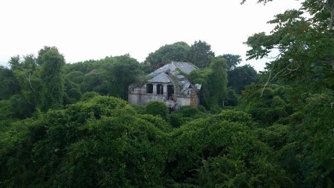This Abandoned Mansion In Rhode Island Is Packed With History