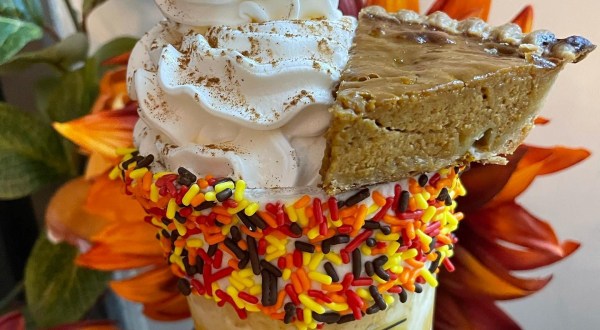 This Massive Fall Milkshake From Beans & Barlour In Florida Comes With A Slice Of Pumpkin Pie