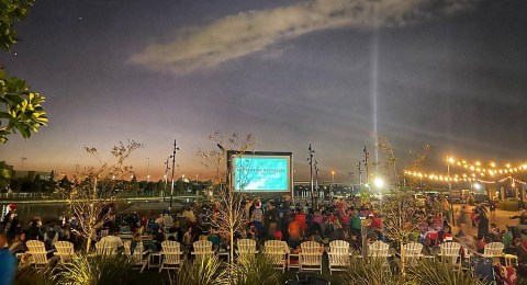 Come Watch Two Of Your Favorite Halloween Movies Outdoors In Florida This October