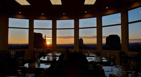 The Sunset Views At The View Restaurant In Utah Are Simply Sensational