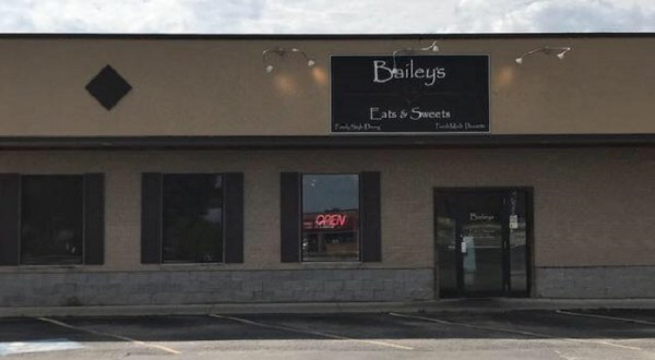 Everyone’s Family At Bailey’s Family Dining, A Locally-Owned Missouri Restaurant