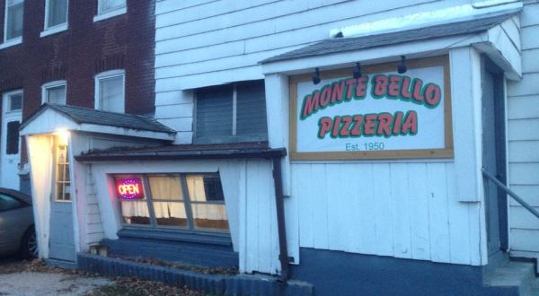 Monte Bello, A Hole In The Wall Pizza Joint In Missouri, Is A Pizza Lover’s Dream Come True