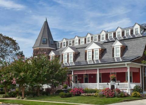 This 133-Year-Old New Jersey Bed & Breakfast Offers A Beachside Sanctuary To Guests
