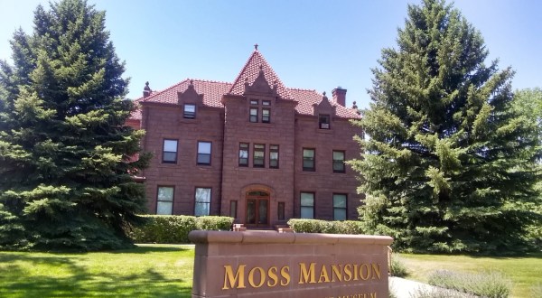 The Magical World Of Harry Potter Is Coming To The Moss Mansion In Montana And You Won’t Want To Miss It