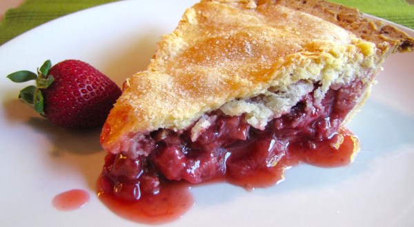 Choose From More Than 32 Flavors Of Scrumptious Pie When You Visit A Pie Stop In Alaska