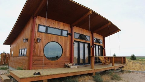 This Mountain View Airbnb In Wyoming Comes With Its Own Sauna