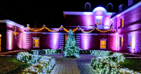 The Holiday Glow In Illinois That's Straight Out Of A Hallmark Christmas Movie
