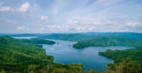 The Laurel Fork Falls Trail In South Carolina Takes You To Lake Jocassee And Back