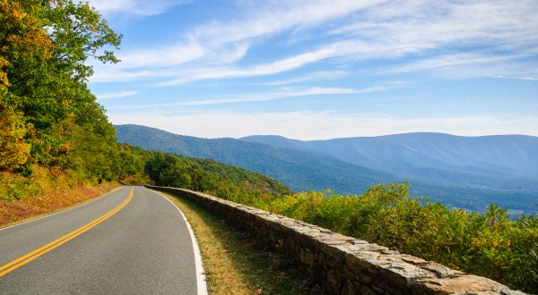 Drive Down The Scenic Skyline Drive And Fall In Love With The Beauty Of Virginia All Over Again
