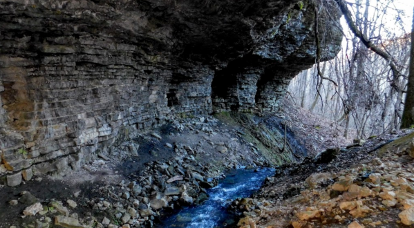 Explore A New Side Of Vendor With Big Creek Cave Falls, A Special Waterfall In Arkansas