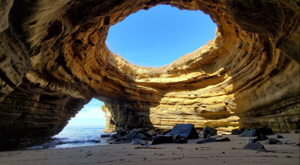 This Secluded Open-Ceiling Sea Cave In Southern California Is So Worthy Of An Adventure