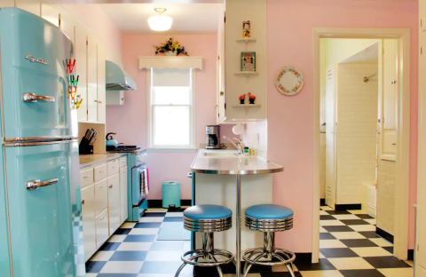 Spend A Weekend In The '50s When You Stay At This Retro Airbnb In Michigan