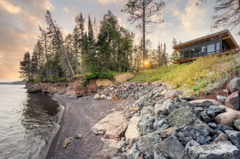 You'll Have A Front-Row View Of Minnesota's Lake Superior At This Cozy Cabin