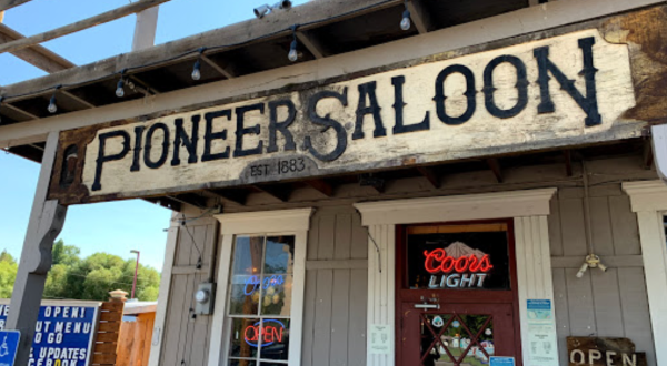 The Pioneer Saloon In Oregon Is Off The Beaten Path But So Worth The Journey