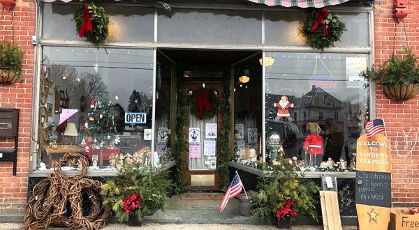 The Castleton Christmas Market In Vermont Is Straight Out Of A Hallmark Christmas Movie