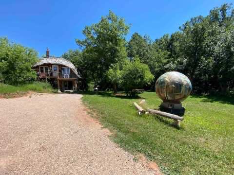 The Turtle House In South Dakota Is Exactly How It Sounds And You Will Want To Book Your Stay ASAP