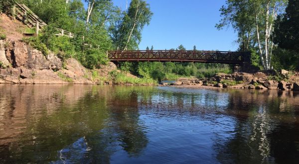Fifth Falls and Superior Hiking Trail Loop Is An Easy Hike In Minnesota That Takes You To An Unforgettable View