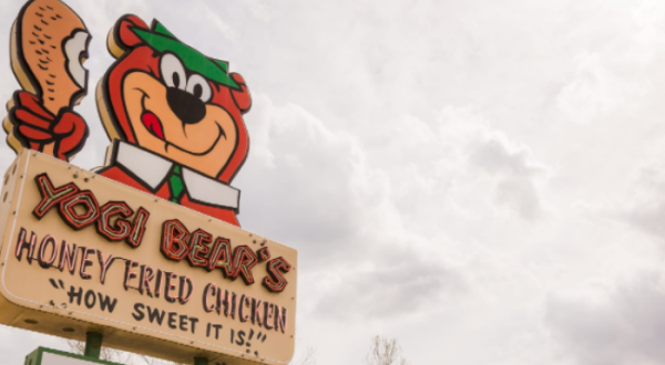 There’s Only One Remaining Yogi Bear’s Honey Fried Chicken In All Of South Carolina And You Need To Visit