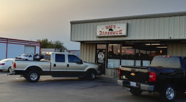 Mac’s Is A Rustic BBQ Joint In Oklahoma That Is A Carnivore’s Dream Come True