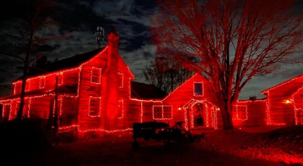This Haunted Holiday House In South Carolina Will Give You A Very Creepy Christmas