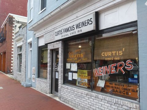 Open Since 1918, Curtis' Coney Island Famous Weiners Has Been Serving Hot Dogs In Maryland For Over A Century