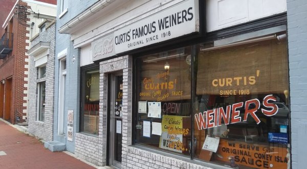 Open Since 1918, Curtis’ Coney Island Famous Weiners Has Been Serving Hot Dogs In Maryland For Over A Century