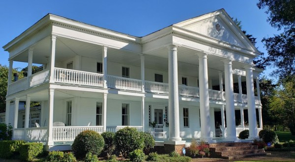 The Romantic Alabama Getaway That’s Perfect For A Chilly Weekend