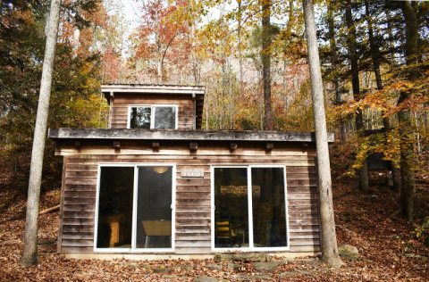 Enjoy A Digital Detox At Red River Gorge Cabin Company, An Off-The-Grid Cabin Community In Kentucky