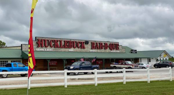 You’ll Want To Visit Hucklebuck 60 BBQ, A Remote Restaurant In Missouri