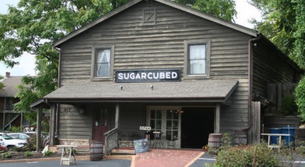 You’ll Want To Visit The Adorable Sugar Cubed Candy Store In Missouri Over And Over Again