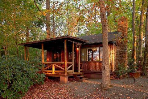 You'll Have A Front Row View Of Pennsylvania's Pocono Mountains In These Cozy Cabins