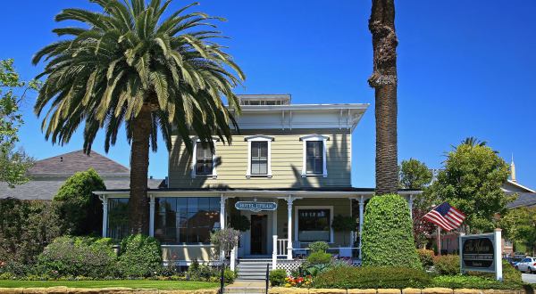 This 150-Year-Old Southern California Hotel Offers A Peaceful Getaway To Guests