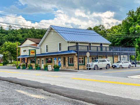El Puente Is A Little-Known Restaurant In West Virginia That's In The Middle Of Nowhere, But Worth The Drive