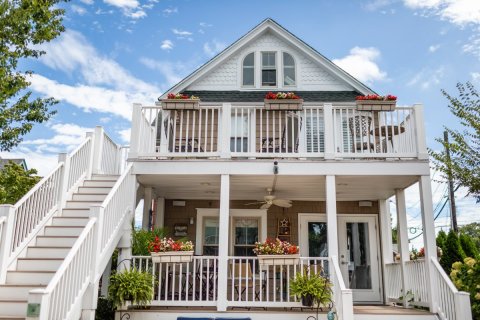 This 107-Year-Old Delaware Bed & Breakfast Offers A Beachside Sanctuary To Guests