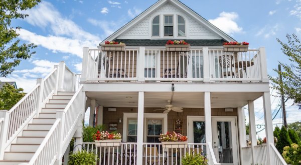 This 107-Year-Old Delaware Bed & Breakfast Offers A Beachside Sanctuary To Guests