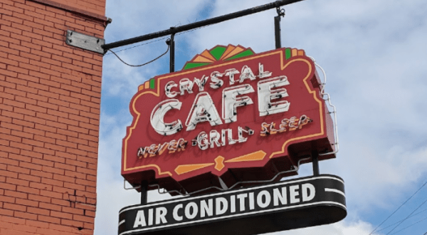 One Of The Largest Restaurants In Mississippi Has 250 Seats And An Unforgettable Menu