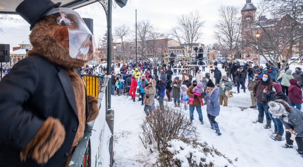 The One Annual Winter Festival In Illinois Every Illinoisan Should Bundle Up For At Least Once