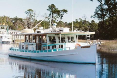 Get Away From It All With A Stay In This Incredible Mississippi Houseboat