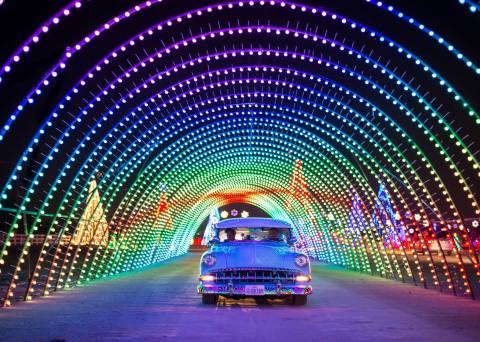 The Larger-Than-Life Christmas In Color Is Coming To Pennsylvania This Winter