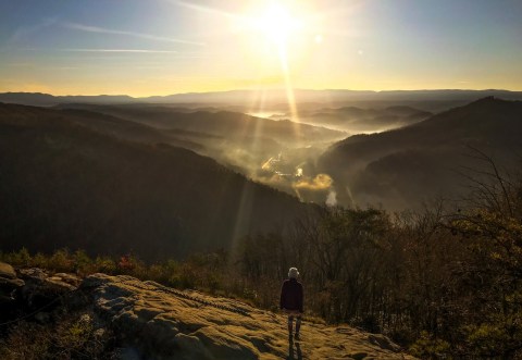 Bundle Up And Grab Your Boots For These 7 Magical Wintertime Hikes In Kentucky